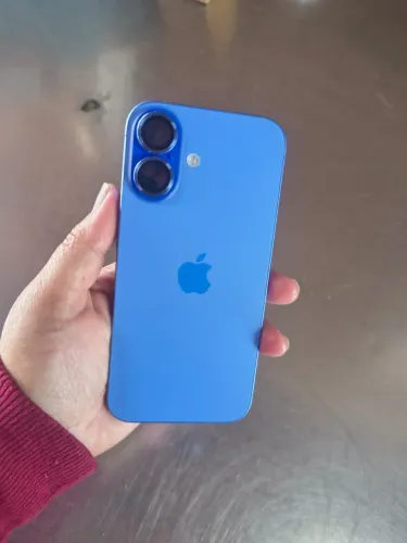 iPhone 16