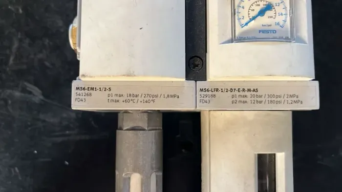 Conjunto Festo para preparação de ar comprimido / sistema pneumático industrial (USADO)
