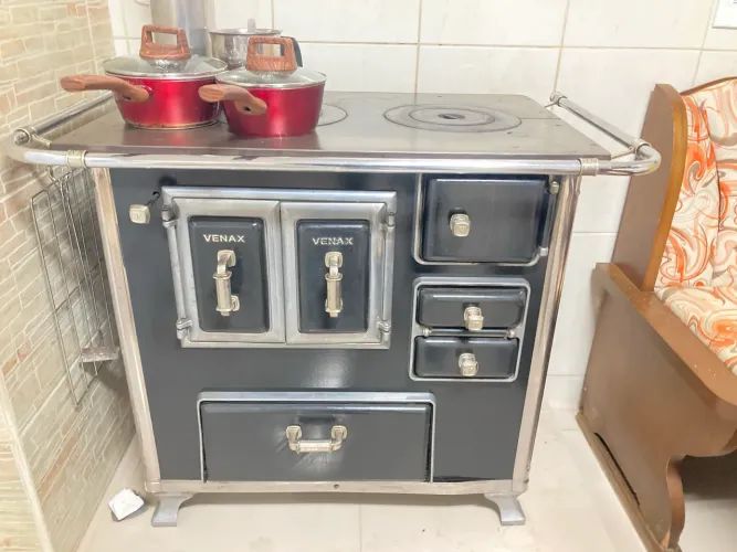 VENDO FOGÃO A LENHA N1 MOD. SEC XVIII