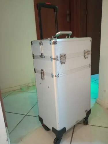 Maleta profissional com rodinhas 