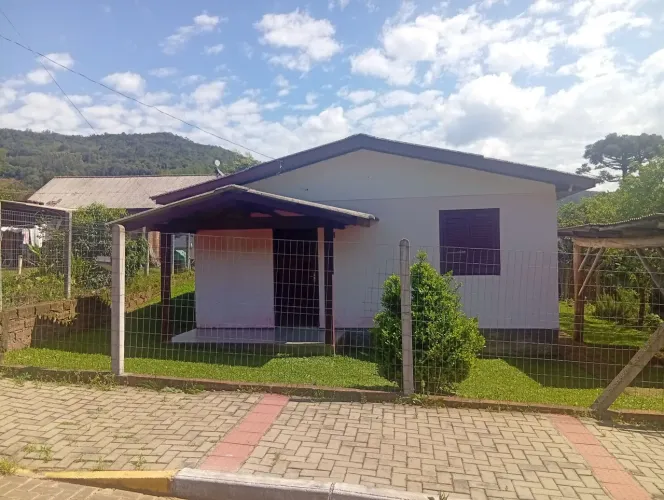 Vende-se Casa Aconchegante no Bairro Amizade!