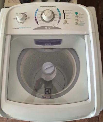 Máquina de lavar Electrolux 10kg