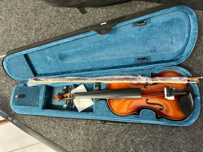 Violino 4/4 novo - nem montei ainda