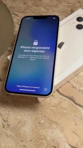 iPhone 13 (256 GB)