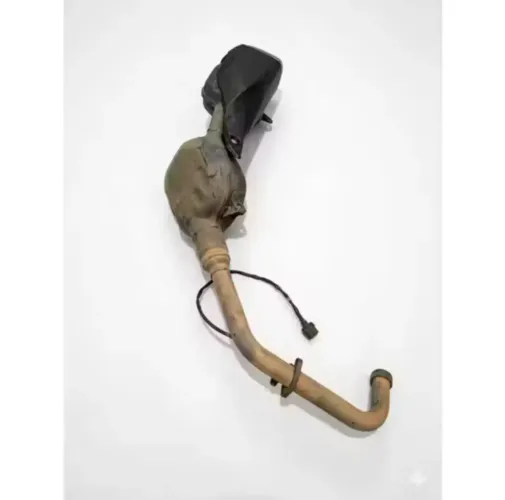 Vendo descarga da cb300f2025 original nem um ano de usso comprei um escapamento e vou vend