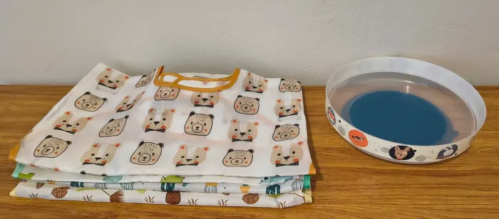 Kit 4 Babadores manga longa e pratinho com ventosa