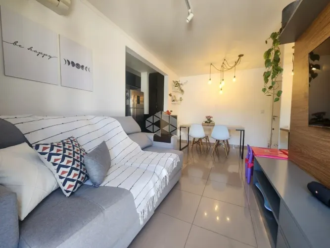 Apartamento mobiliado, com 2 dormitórios, no Bairro Goiás!