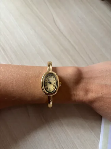 Relógio novo dourado pulseira maravilhoso