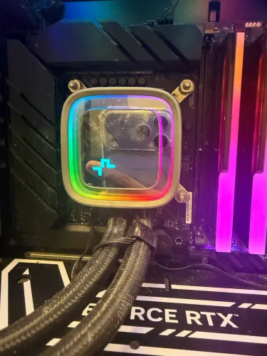 Watercooler Deepcool LS720