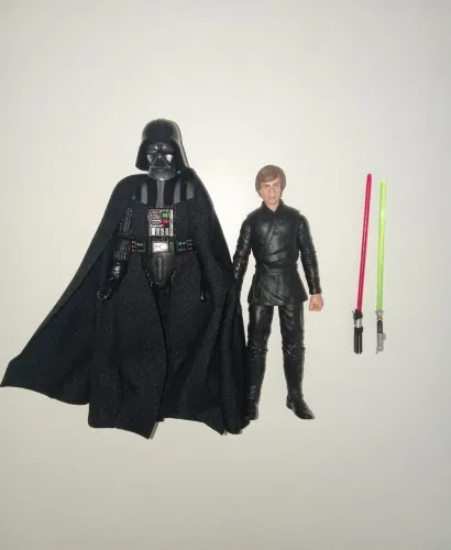Luke Skywalker e Darth Vader Black Series em perfeito estado