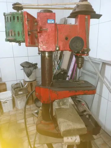 Furadeira industrial