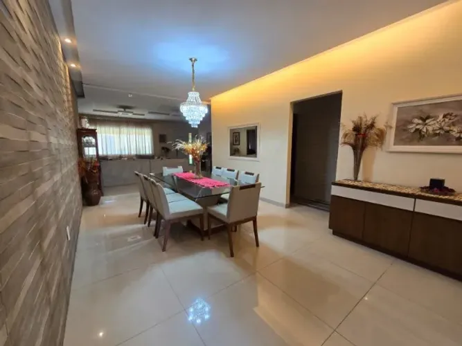 Casa de Alto Padrão com 4 suítes - Rua 13 de junho, 972; Centro - Porto Murtinho - MS