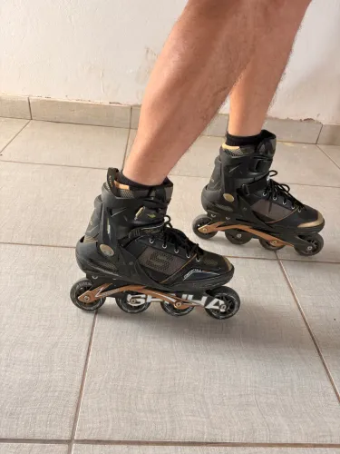 Patins Woxies Tm42 - Preto e Dourado