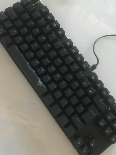 Vendo teclado mecanico 75% ou troco em fone de ouvido gamer