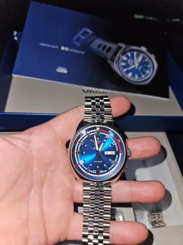 Relógio Orient Comemoração 50 anos Orient no Brasil - Automático com fundo Azul