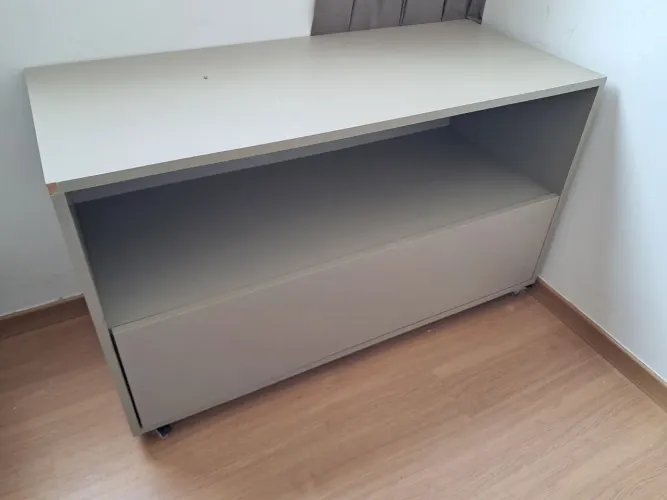 Balcão para tv/escritório