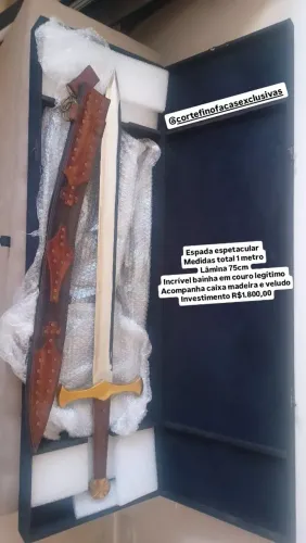 Espada espetacular usual para colecionador