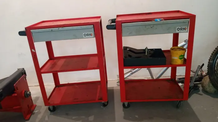 Vendo Elevadores e ferramentas para oficina mecânica