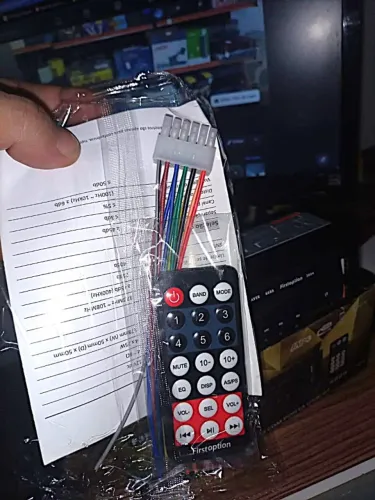 Som automotivo rádio bluetooth Carro Preto e prata
