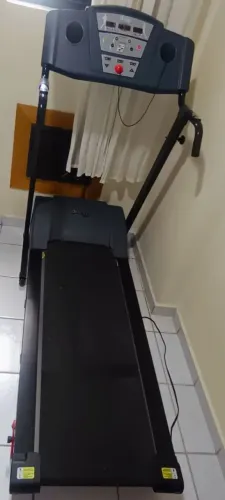 Vendo Esteira Eletrônica, Aparelho Abdominal e Aparelho de Academia Residencial