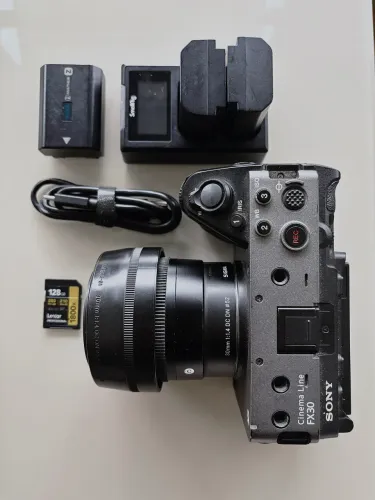 Sony Fx30 + Lente + Cartão + 3 Baterias