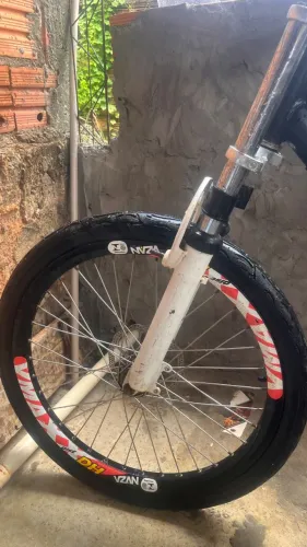Rodas Vmax aro 24 de bicicleta, em bom estado de uso