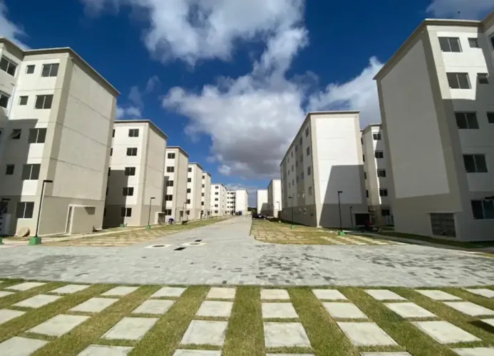ALUGO APARTAMENTO AO LADO DO CASTELÃO