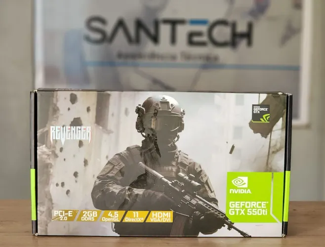 Placa de vídeo GTX 550Ti 2GB nova
