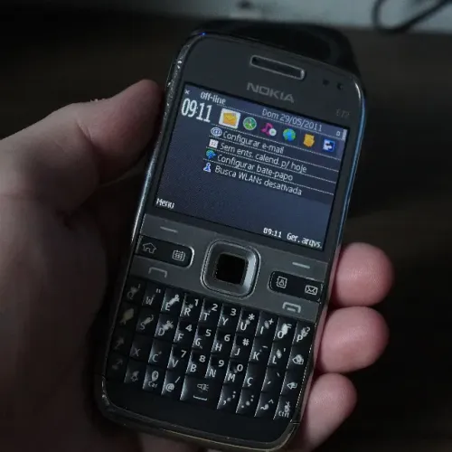 Nokia E72