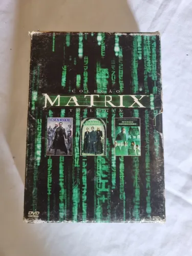 Vende-se trilogia matrix