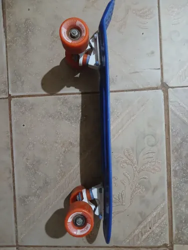 Vendo skate mini Cruise. Marca kronik .1 mês de uso. Pagamento apenas pix