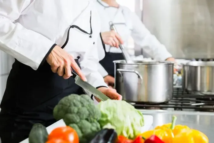 Auxiliar de Cozinha 