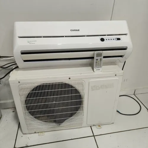Ar condiconado 9.000 Btus Q/F 220V instalado 