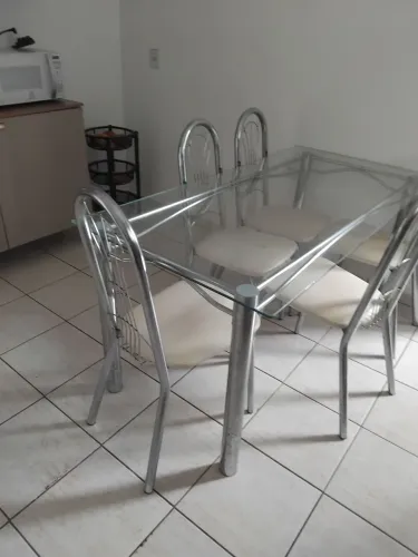 Mesa 5 cadeiras