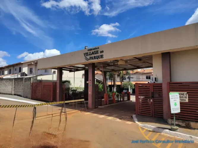 Sobrado a venda; 3 quartos e 2 Suítes; Ótimo preço e Localização - Condomínio Village do P