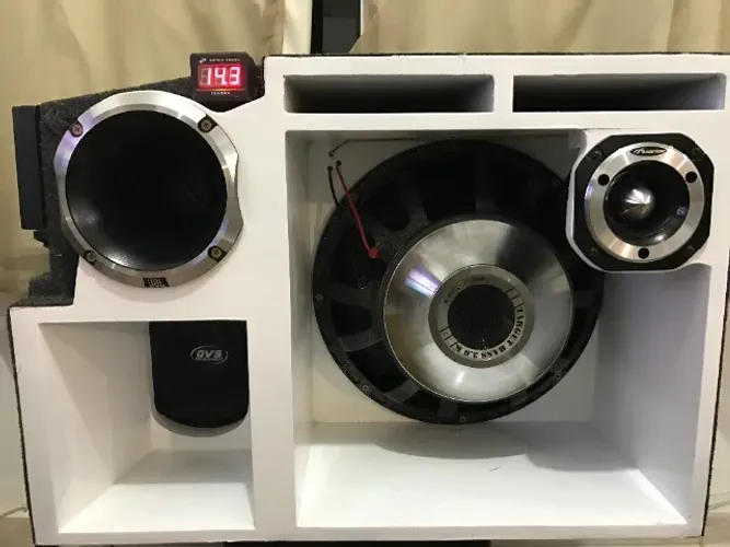 Som automotivo com auto 18 - Tudo integrado