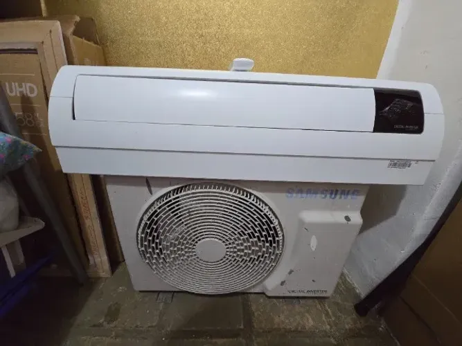 Ar-Condicionado Split Samsung Digital Inverter Ultra 9.000 BTU 220V