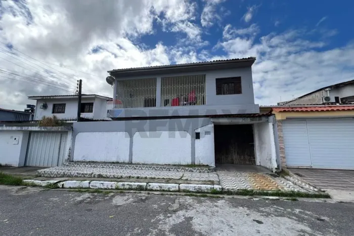 Casa para venda na Serraria com 4 quartos