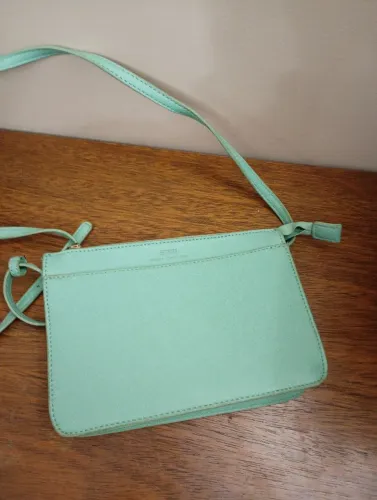 Bolsa transversal verde claro satinato