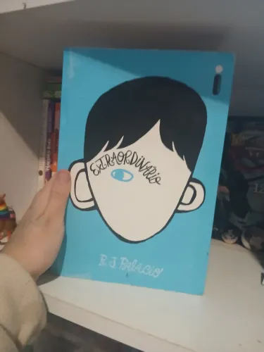 Livro Extraordinário, usado mas em otima condição!!