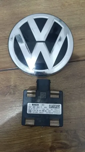 Emblema + Radar ACC Jetta 2020/2024 original