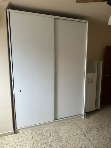 Armário 1,85x2,60m porta de correr