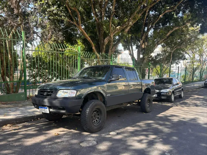 Chevrolet S10 Pick-up Std. 2.2 MPFI CD 1998