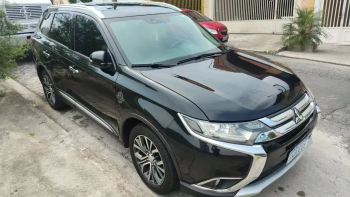 Mitsubishi Outlander Comfort 2.0 16V Aut. 2018
