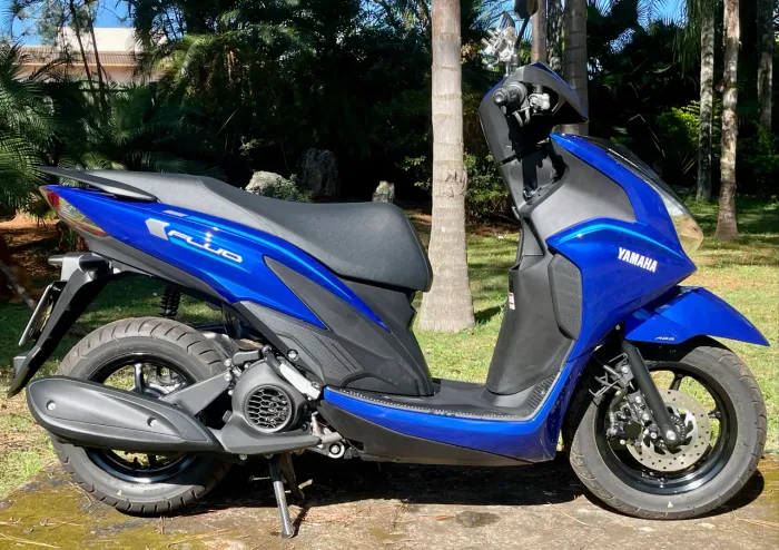 Yamaha Fluo Hybrid CONNECTED ABS 25/26