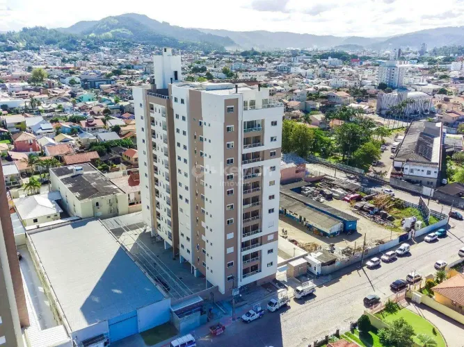 Apartamento para aluguel, 2 quartos, 1 suíte, 1 vaga, Centro - Tubarão/SC