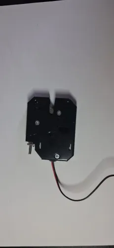 Kit 8 fechaduras magnéticas eletricas 12V 2A 150kg fail safe
