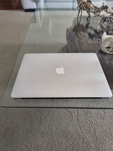 Macbook Air 2013, i5 dual core 1,3 Ghz, 13 polegadas, 8Gb, SSD 1 Tb.