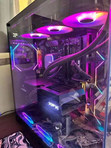 PC Gamer (Ryzen 7 + RX9060XT 16Gb)