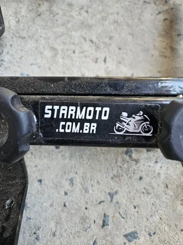 Suporte deslizante para baú